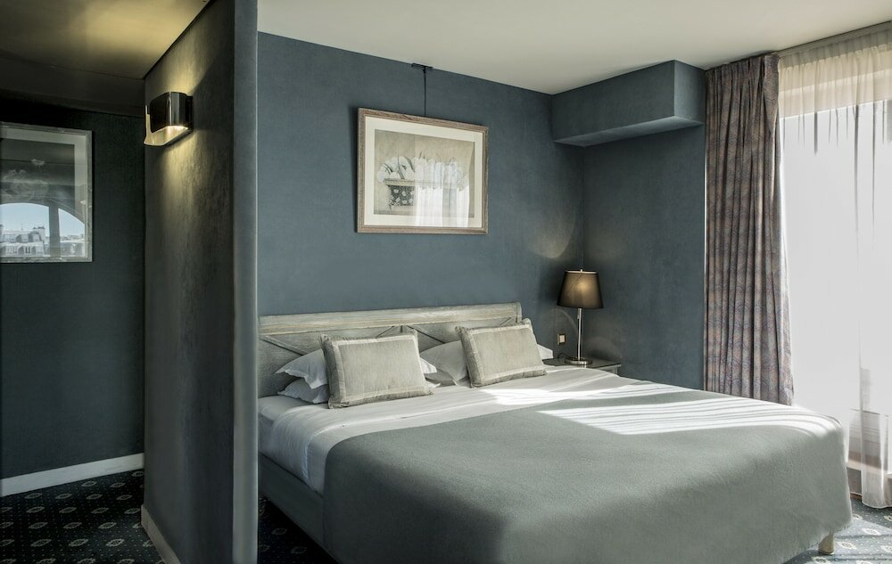 Фото Royal Garden Champs Elysées