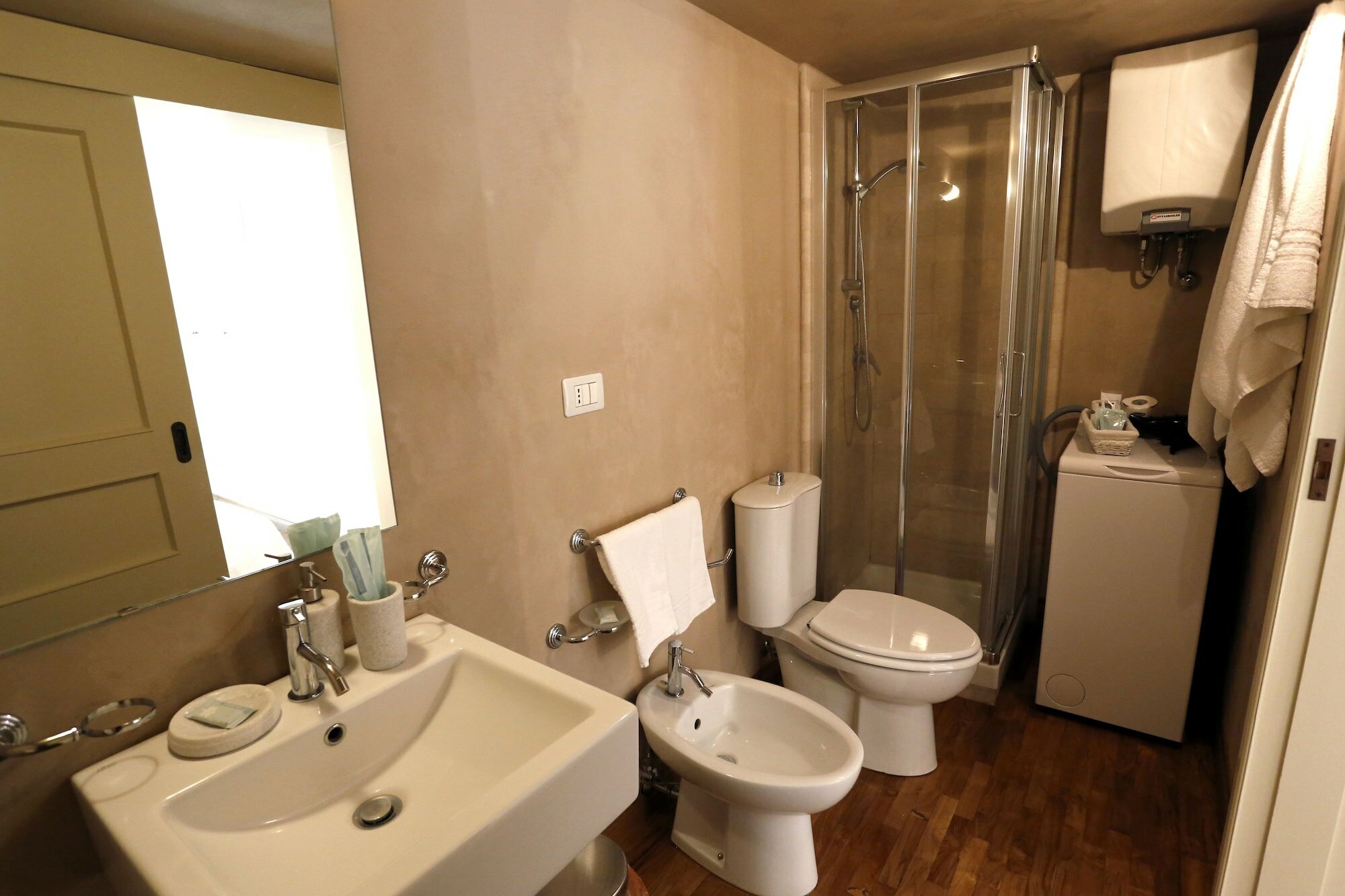 Фото Ferrini Home Residence 150