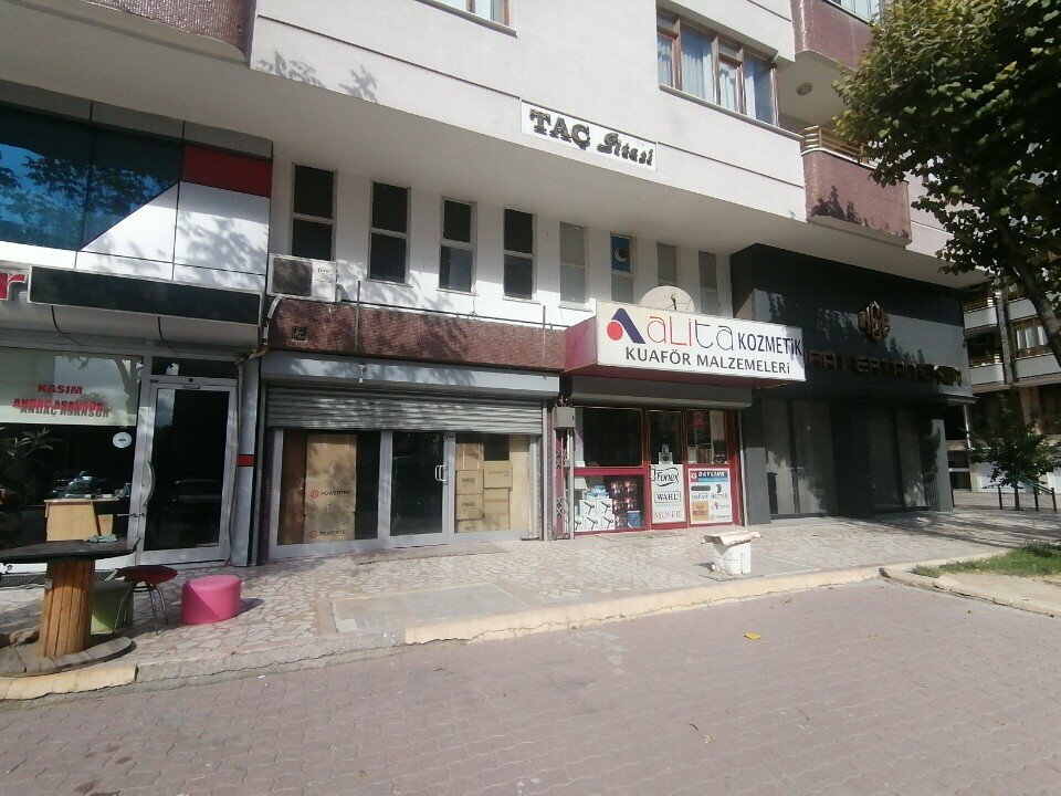 مصففو الشعر Alita Cosmetics Hairdresser Supplies ، قونية، صورة