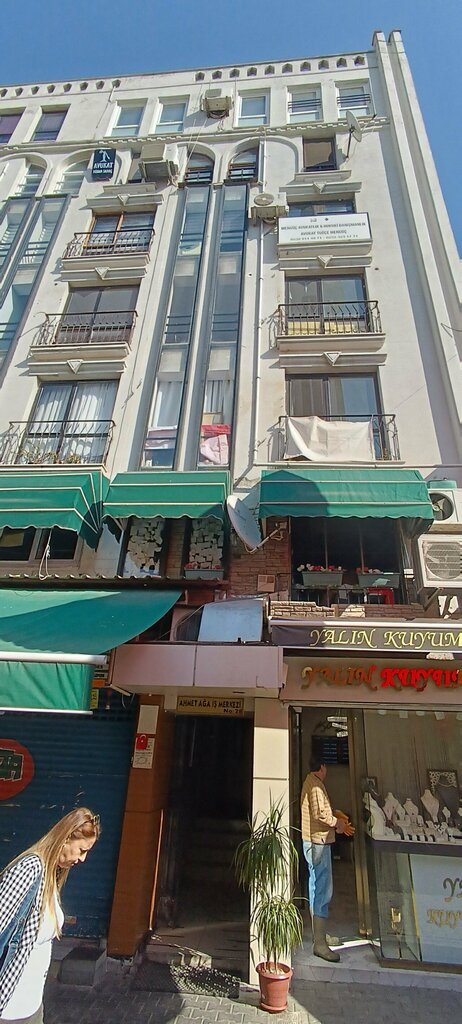 Attorney Lawyer Nihan Sarac, Izmir, photo