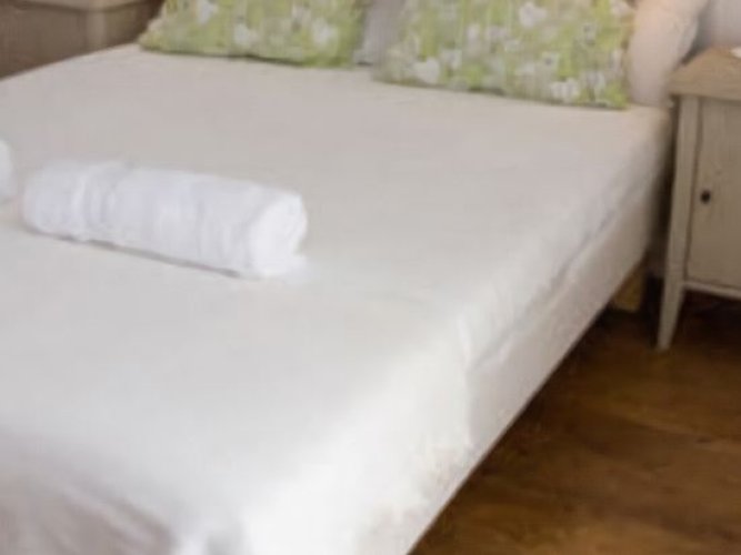 Фото Bed and Beach Barcelona Guesthouse