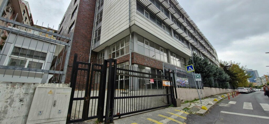 Gymnasium Ahi Evran Vocational and Technical Anatolian High School, Istanbul, photo