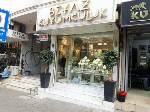 Beyaz Kuyumculuk Fotoğraf 1