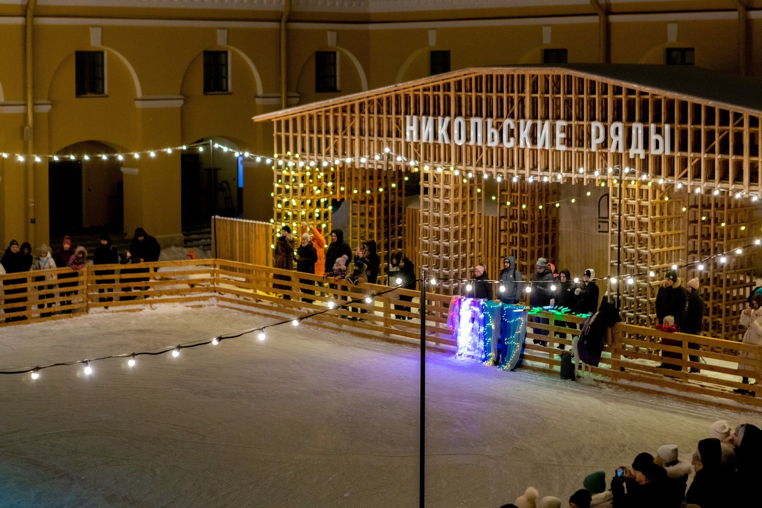 Фото Театральная площадь