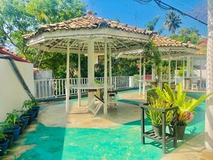отель Mirissa Beach Inn