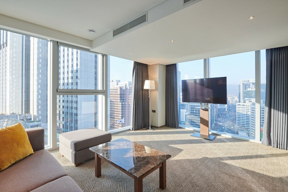 Фото Stanford Hotel Myeongdong