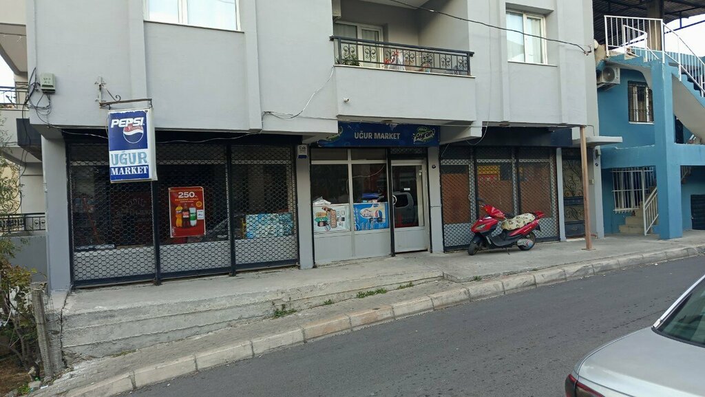 Grocery Ugur Market, Izmir, photo