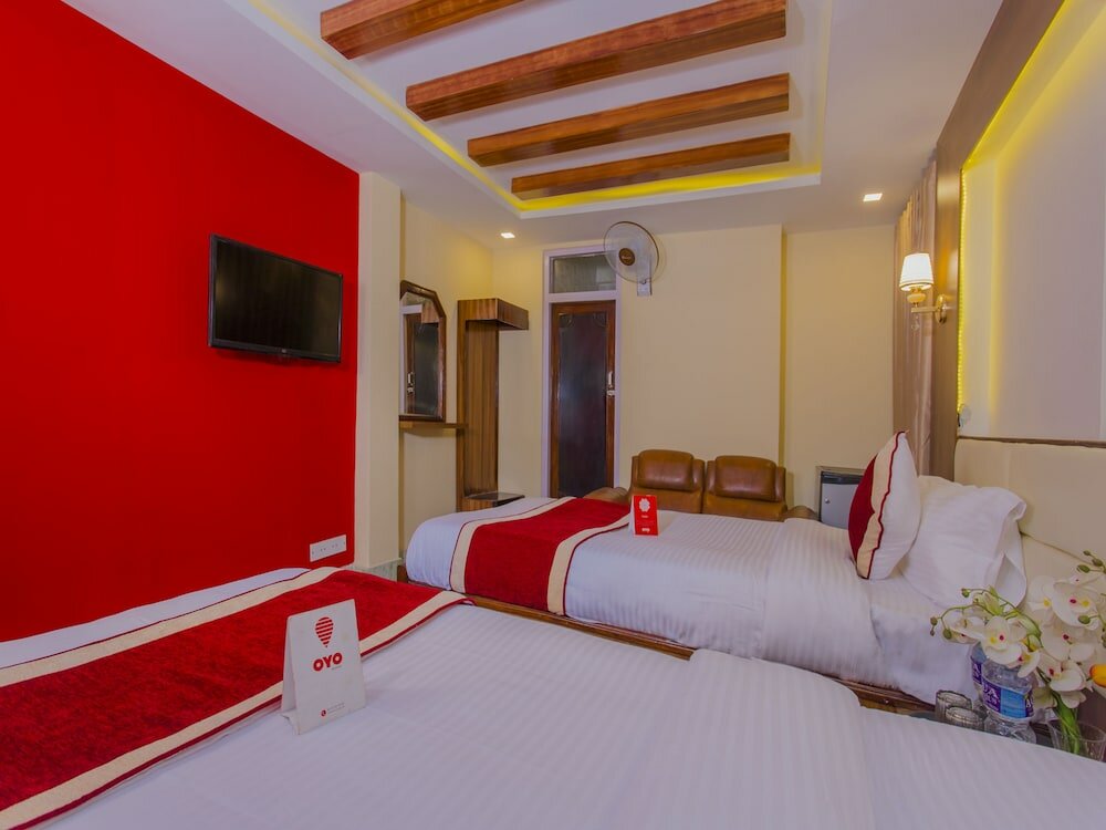 Фото Oyo 160 Hotel Shraddha Palace