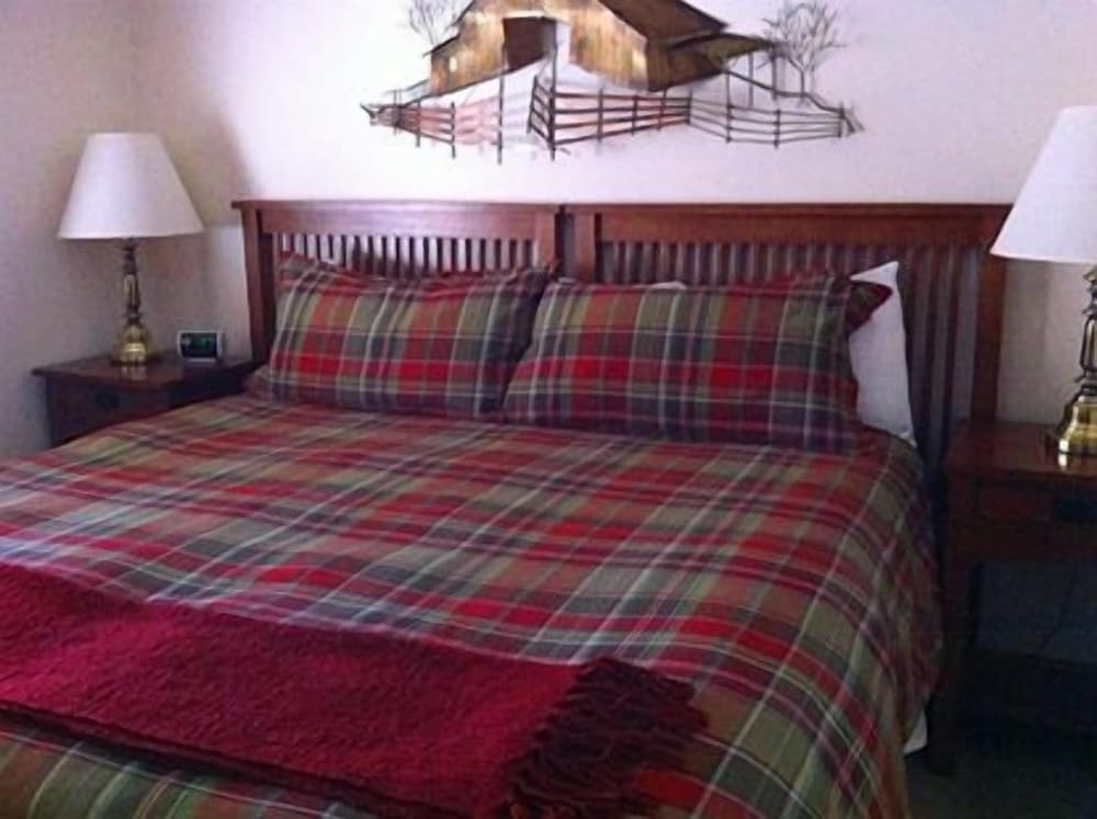 Фото Chateau Blanc Condominiums