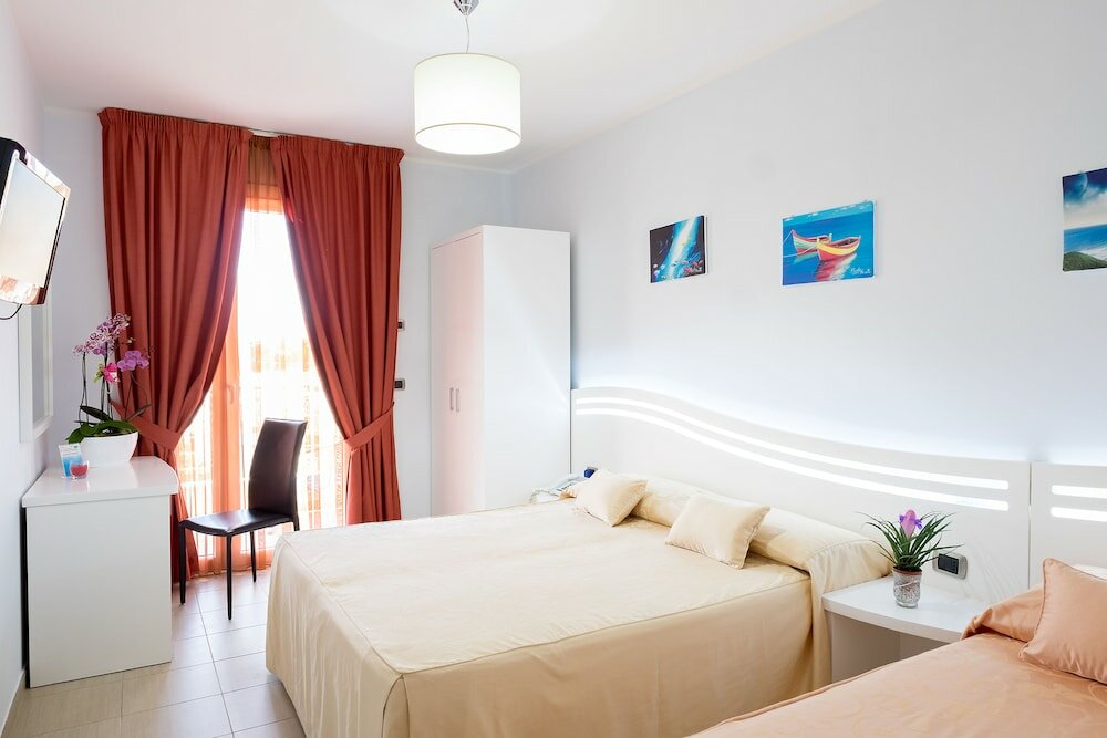 Фото Hotel Perla dello Ionio