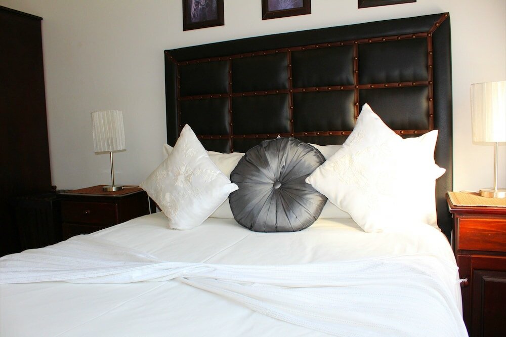 Фото Kimberley Manor Guesthouse