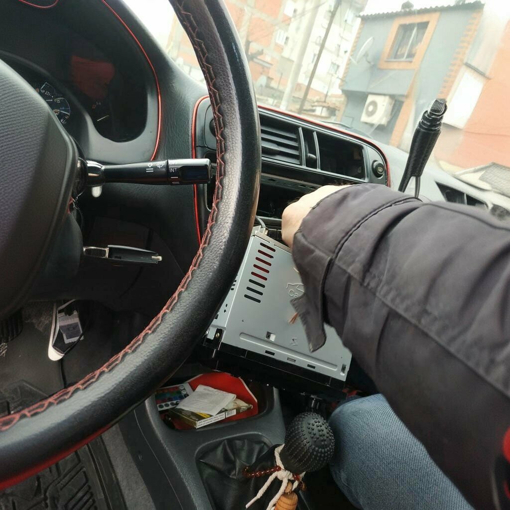 Электронные приборы и компоненты Özkaya Elektronik, Бергама, фото