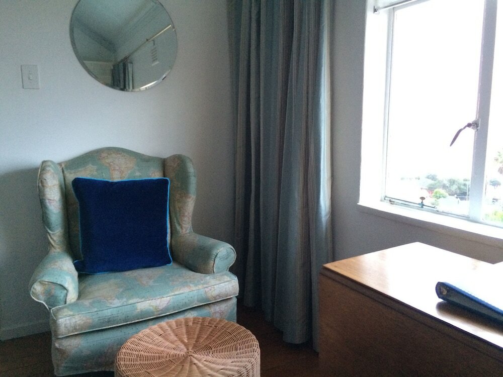 Фото Blue On Blue Bed and Breakfast