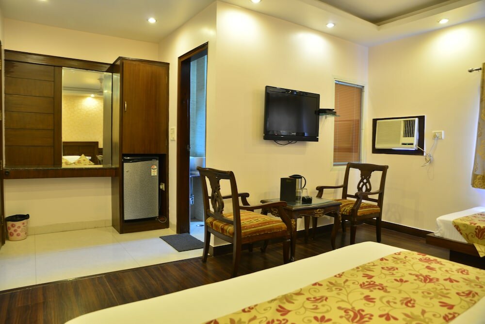 Фото Hotel Amax Inn