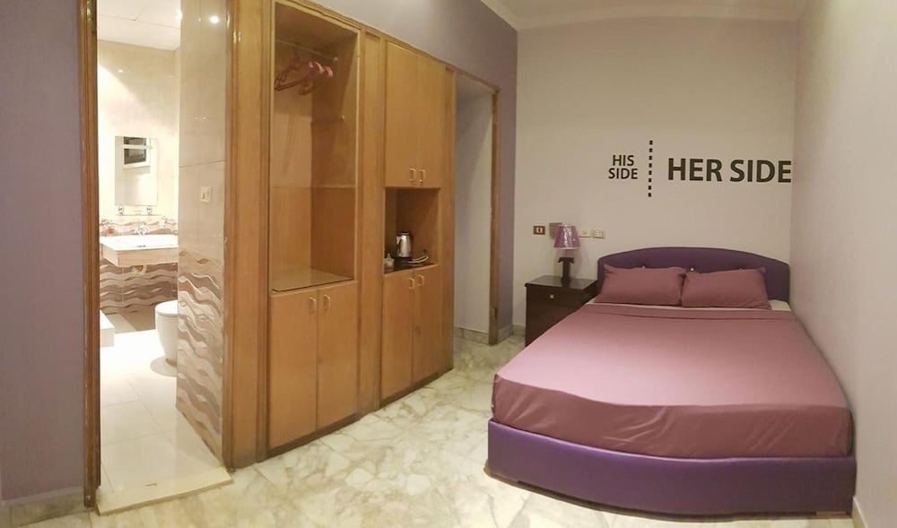 Фото Tahrir Square Hostel