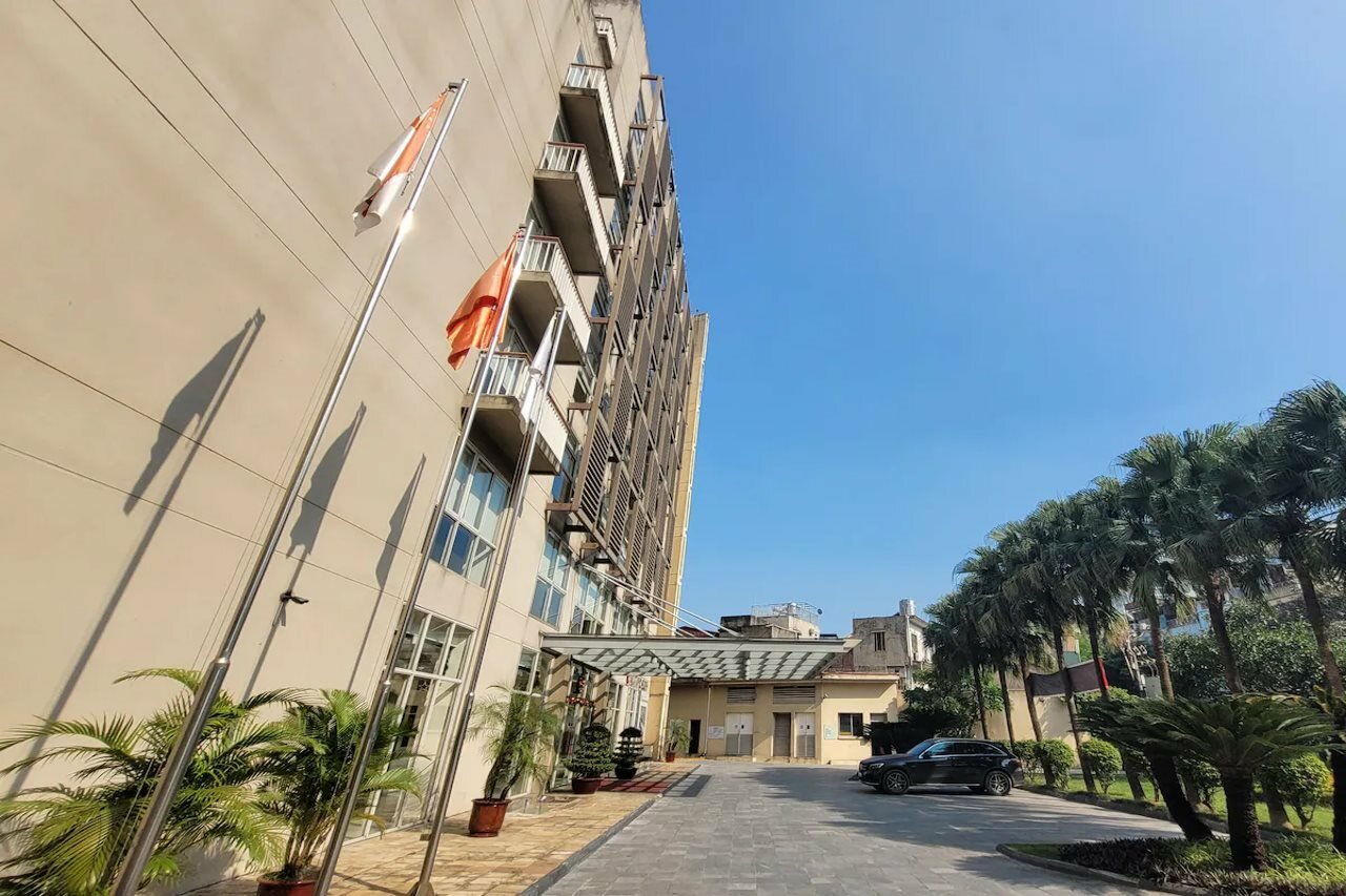 Фото Somerset West Lake Hanoi