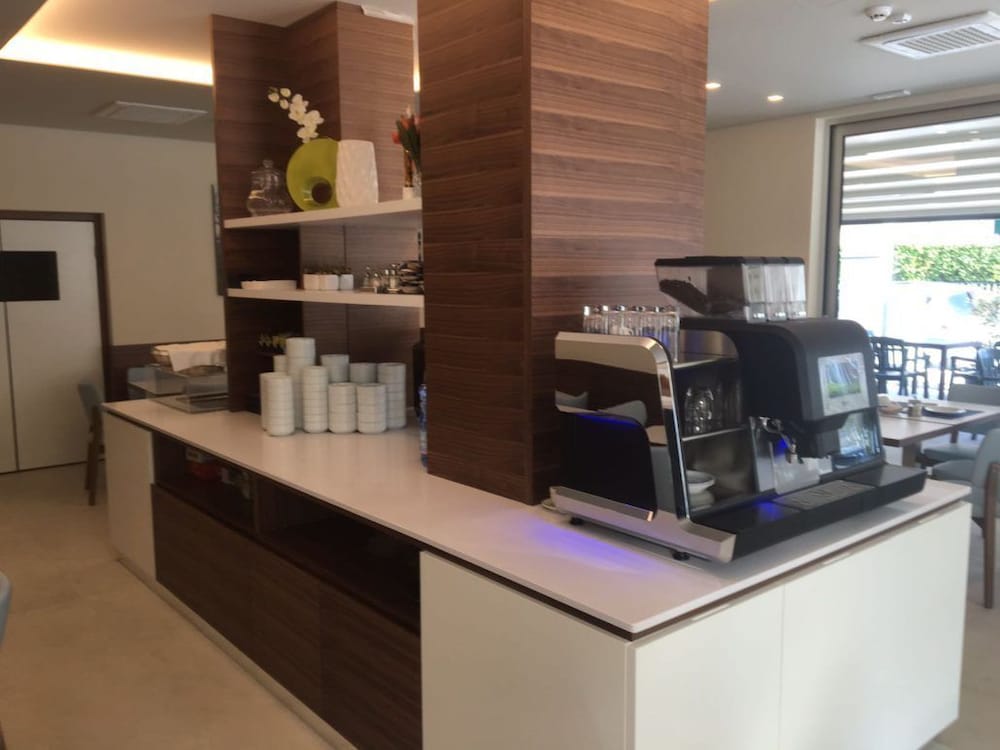 Фото Hotel Cristina