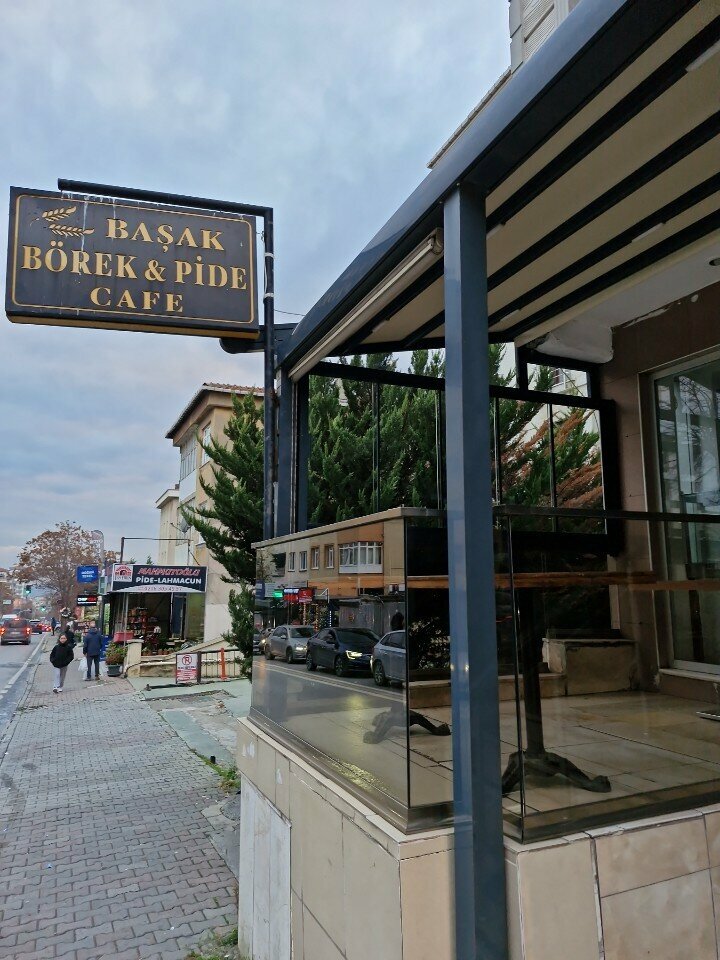 Cafe Basak Borek & Pide Cafe, Istanbul, photo