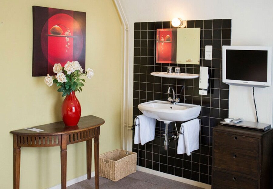 Фото Quentin Golden Bear Hotel