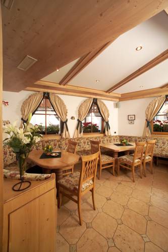 Фото Hotel Flora