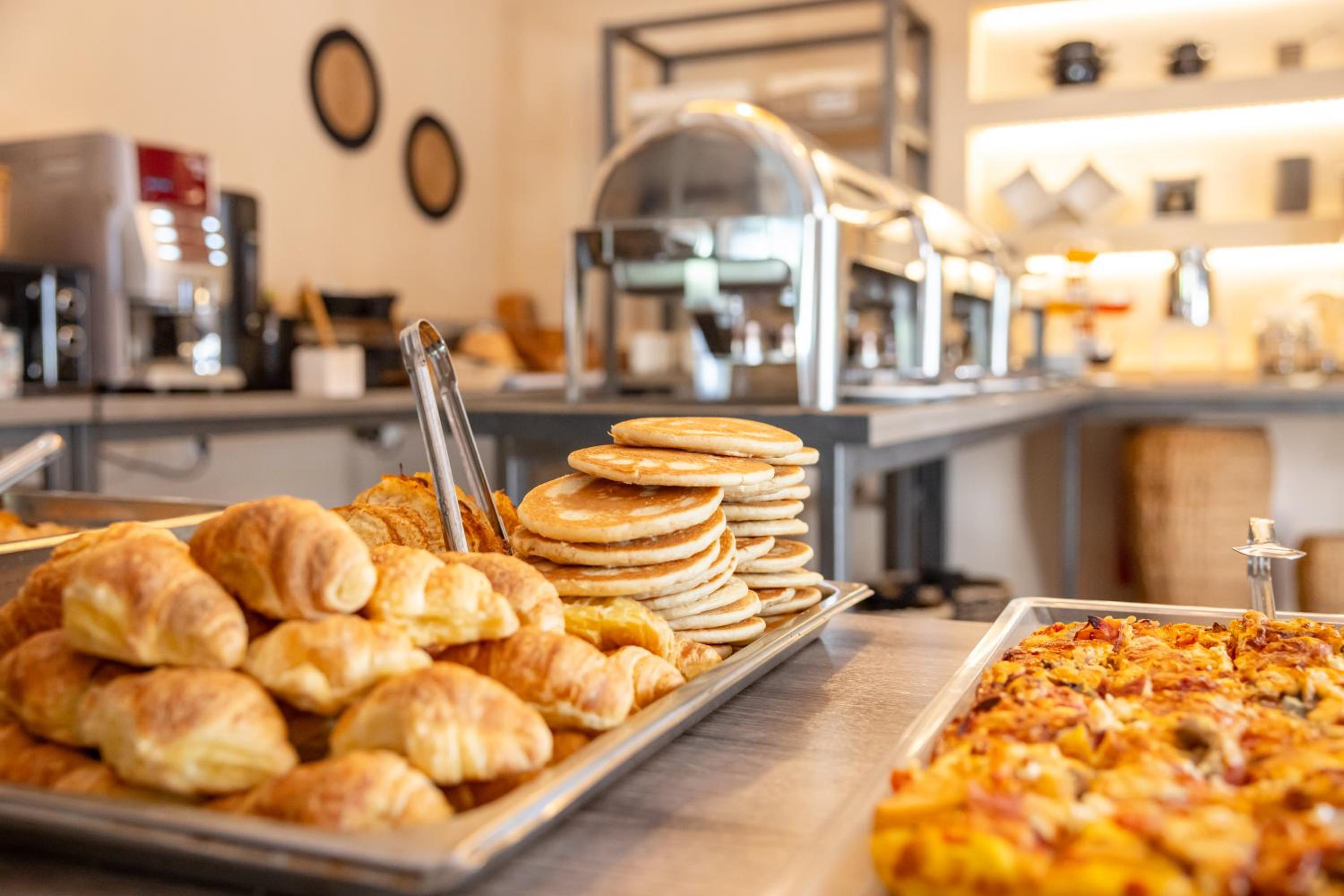 Фото Goudelis Apartments