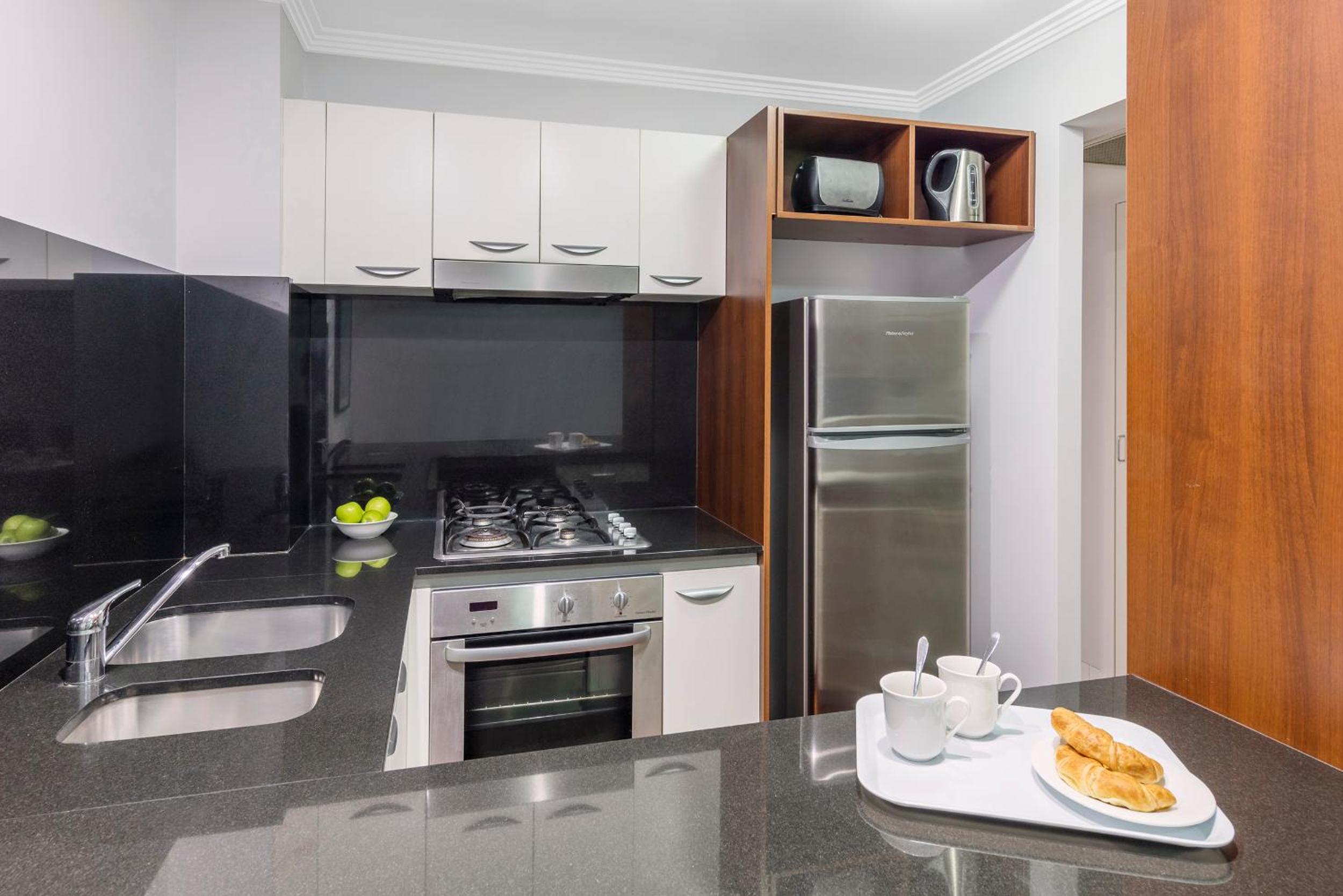 Фото Oaks Brisbane Lexicon Suites
