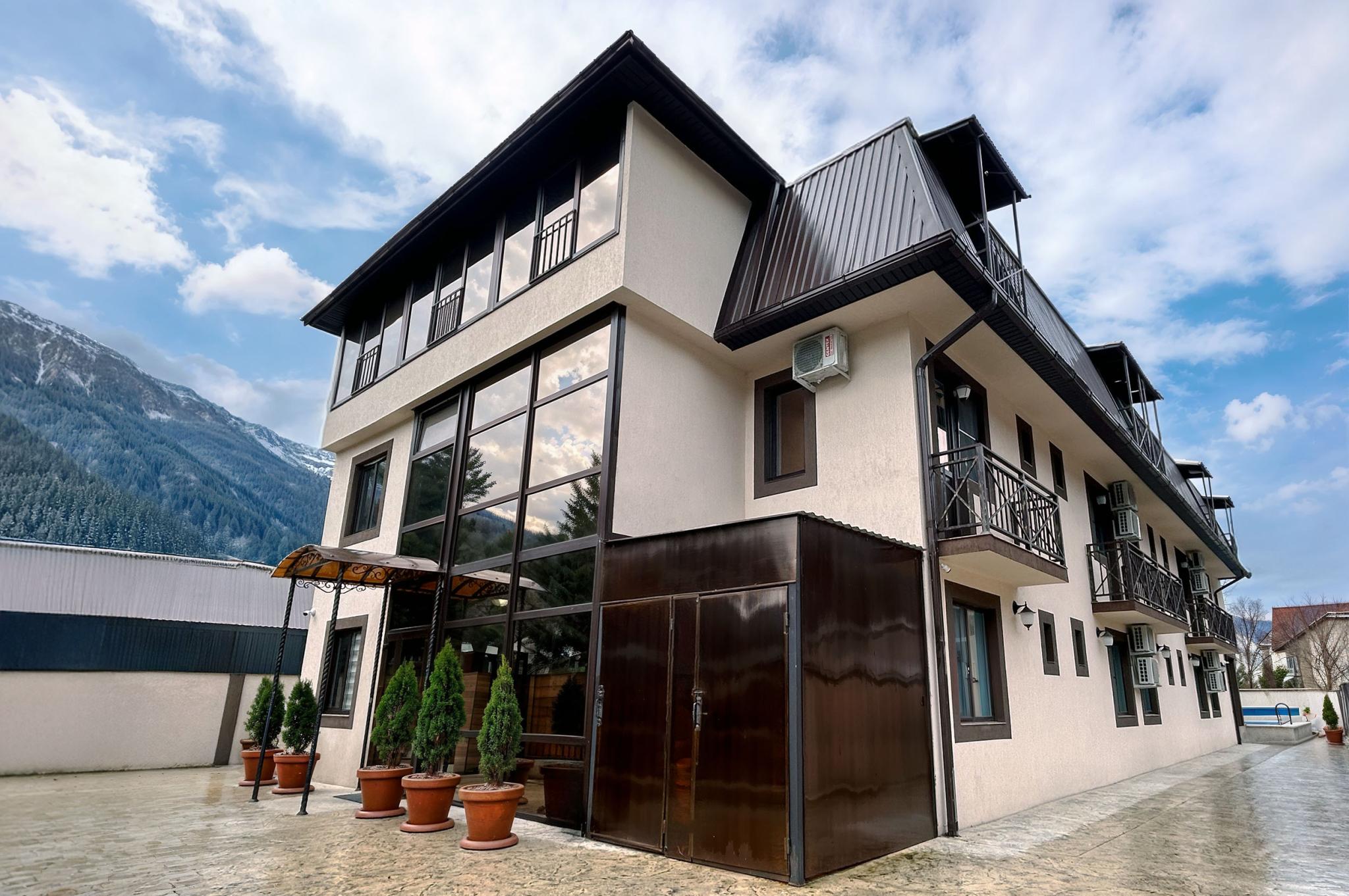 Фото отеля 2