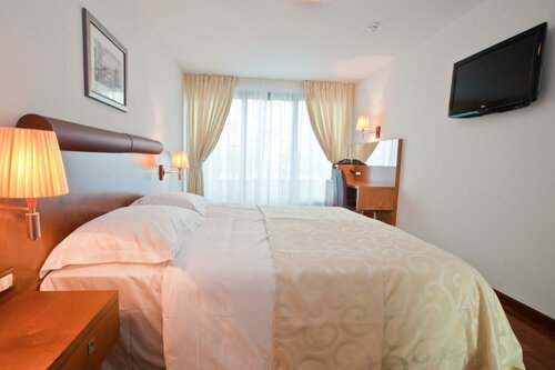 Гостиница Hotel Croatia в Загребе