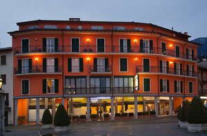 Гостиница Hotel Residence Dei Fiori в Бавене