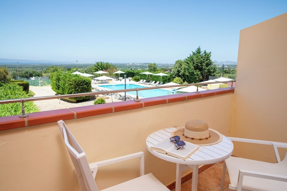 Фото Lu'Hotel Porto Pino