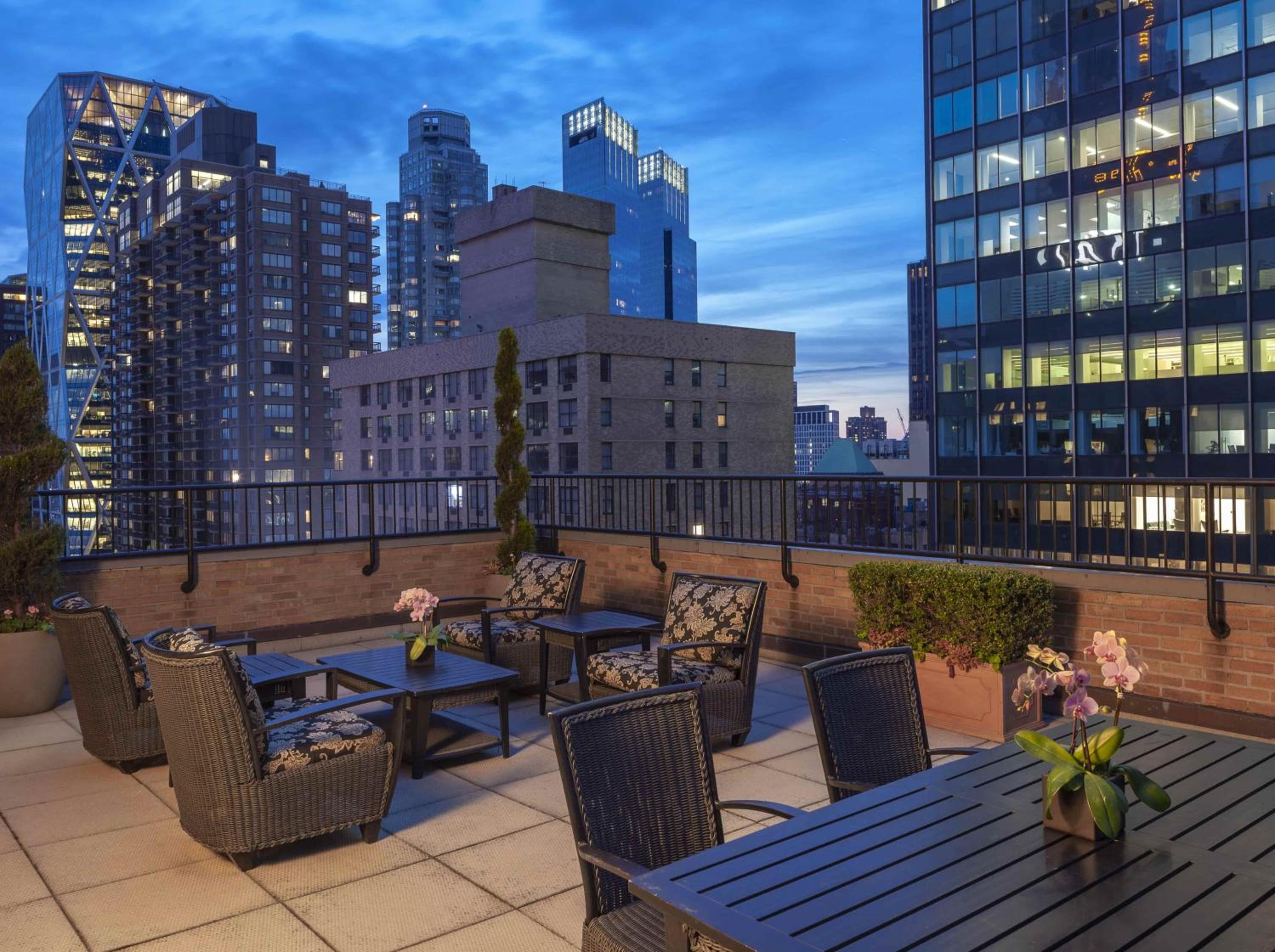 Фото The Manhattan Club