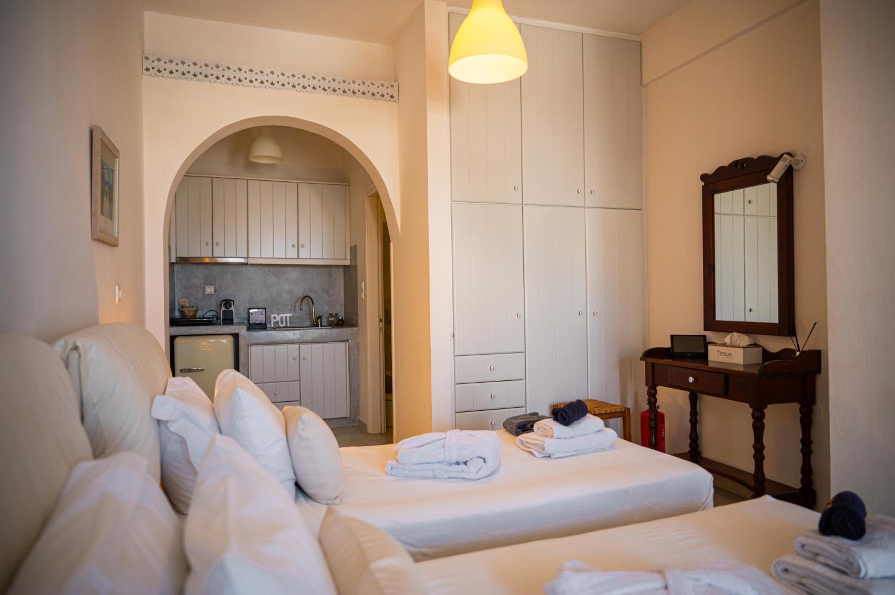 Фото Kallichoron Art Boutique Hotel