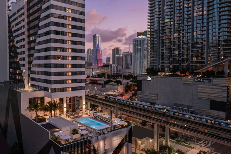 Гостиница Element Miami Brickell в Майами