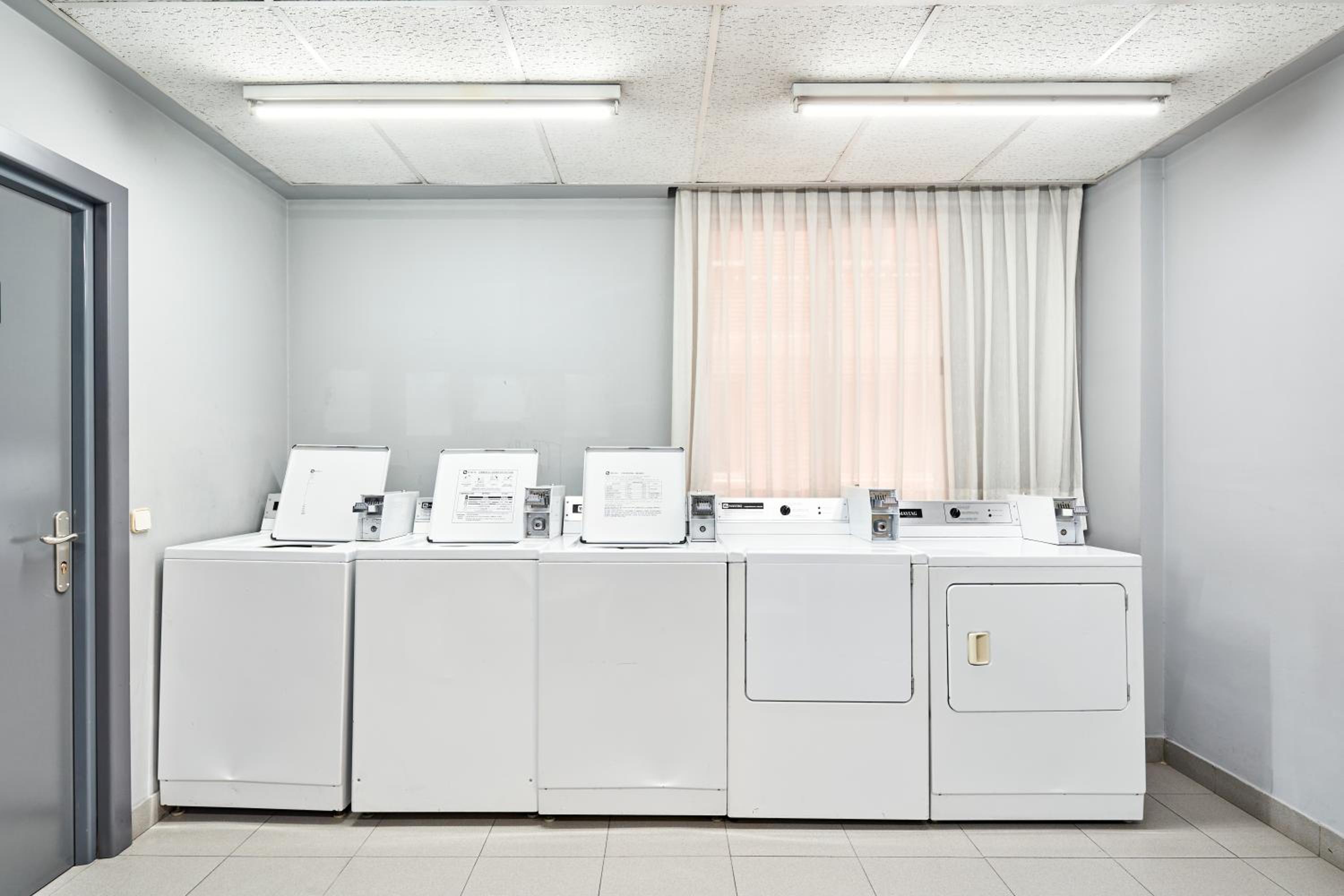 Фото Apartamentos Juan Bravo