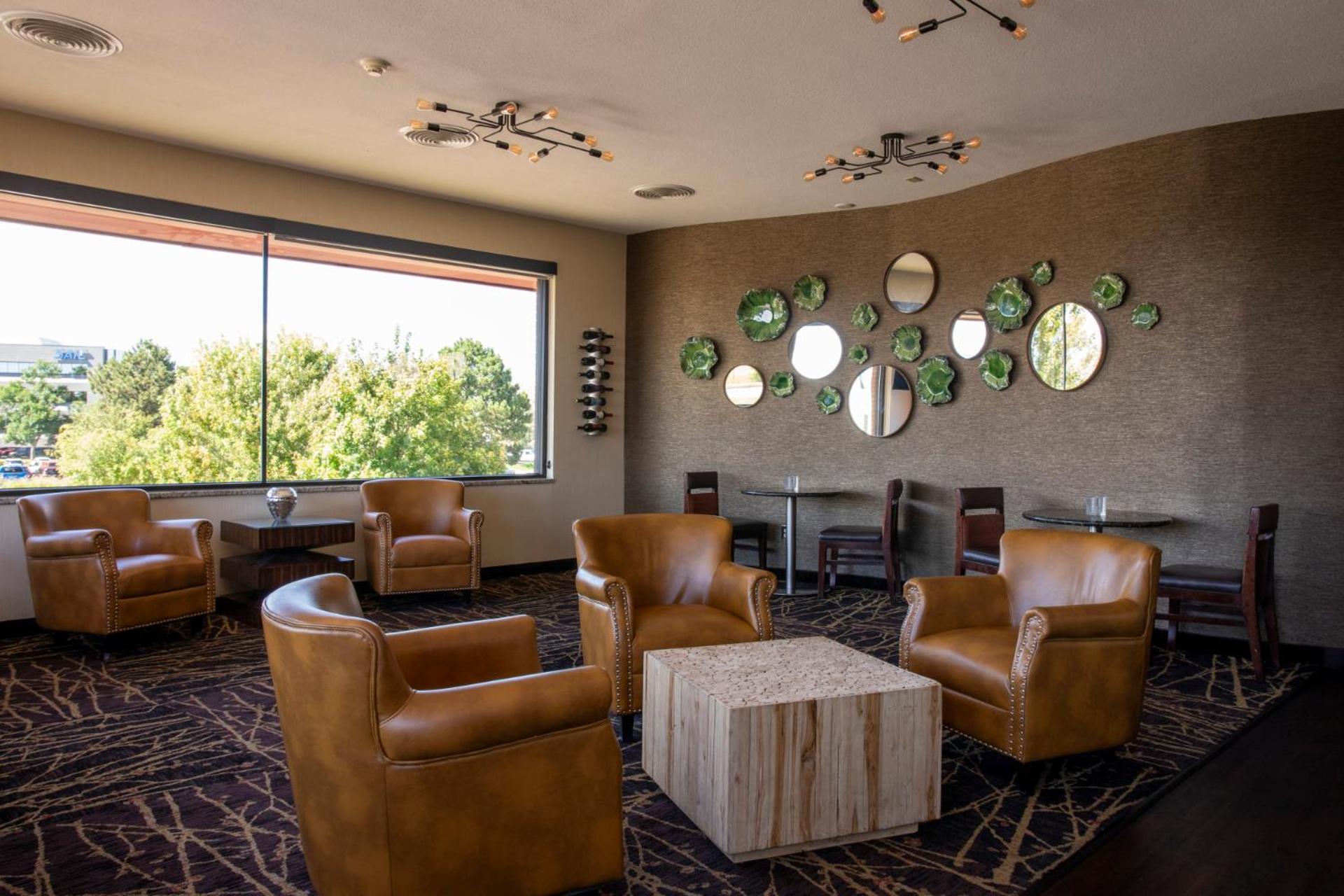 Фото Radisson Hotel Colorado Springs Airport