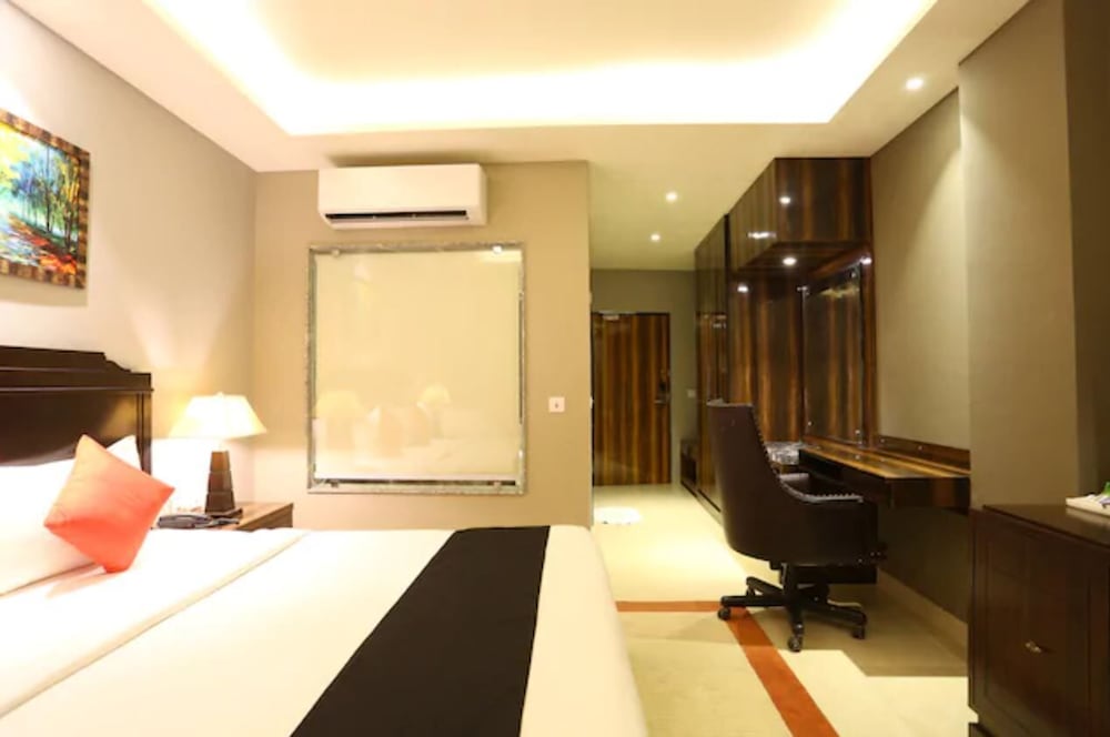 Фото Hotel Grand Shoba