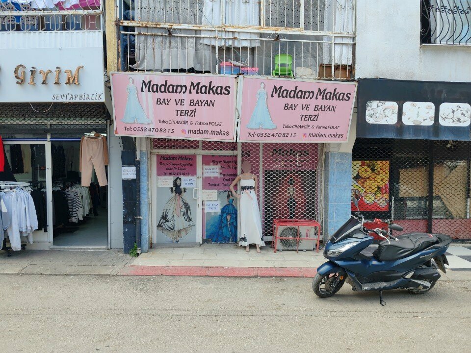 Tailor Madam Scissors, Izmir, photo