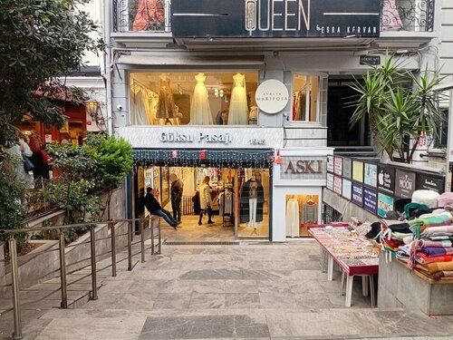 Miss Happiness Fotoğraf 1