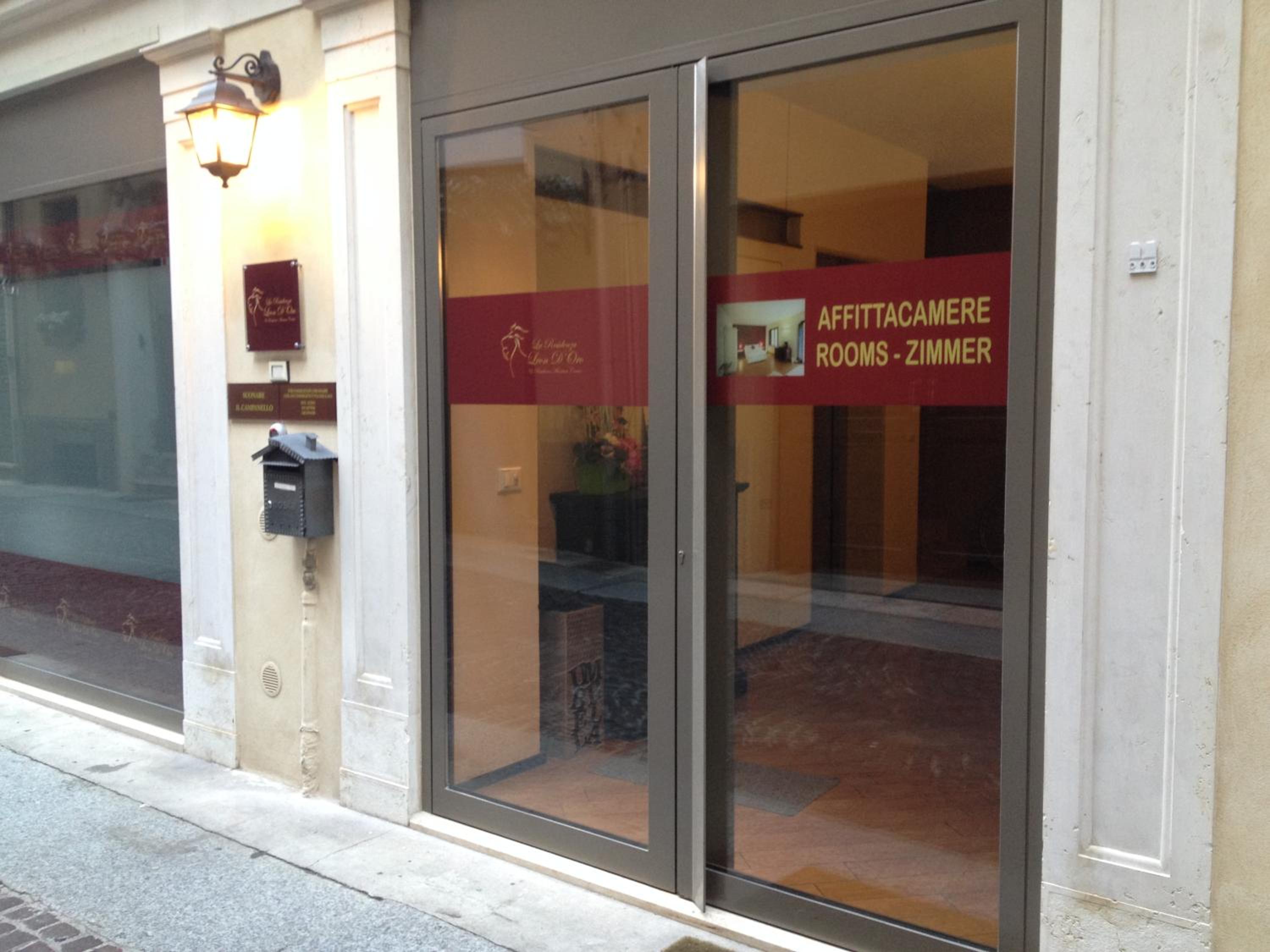 Фото La Residenza Leon d'Oro