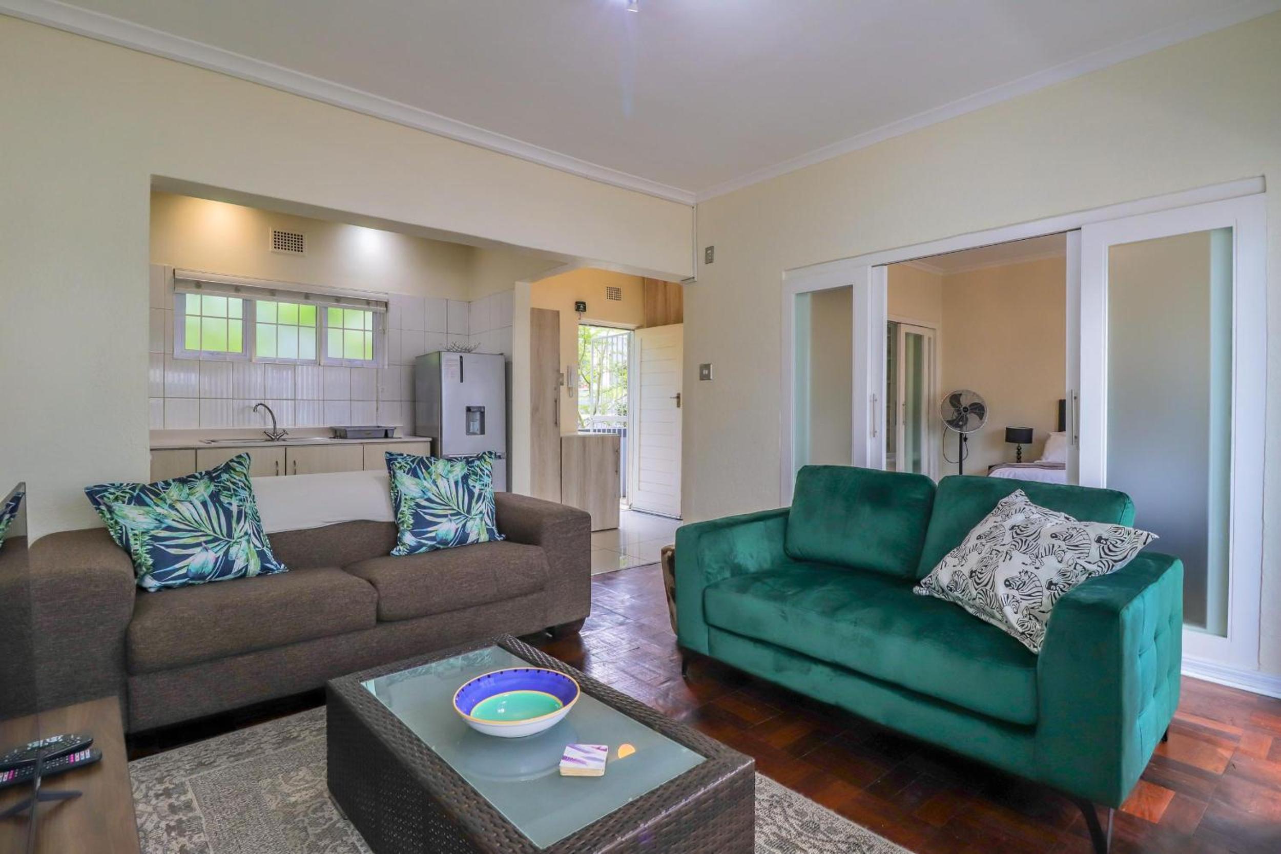 Фото Eaton Square 2 by Ctha