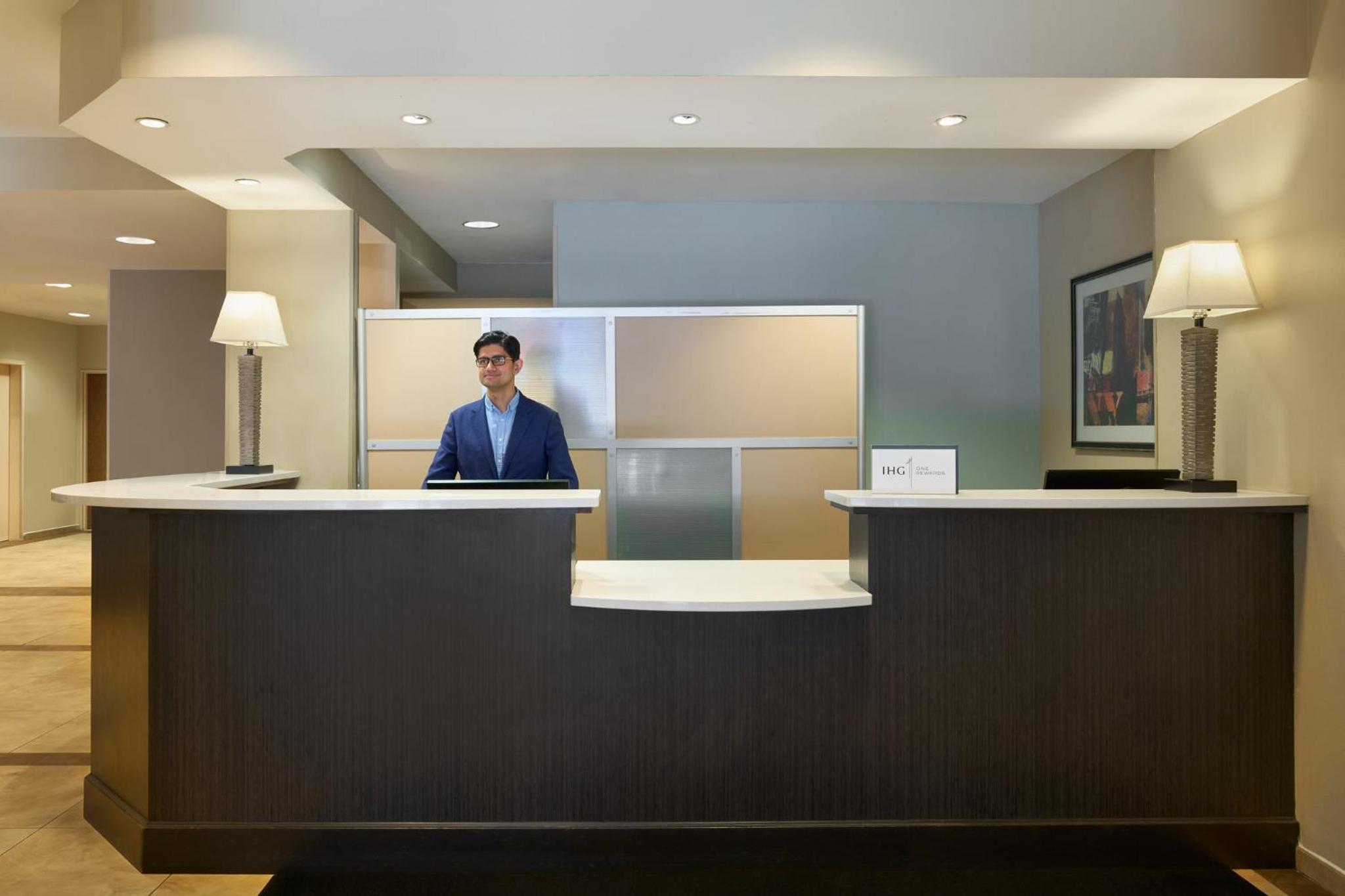Фото Candlewood Suites New York City-Times Square, an Ihg Hotel