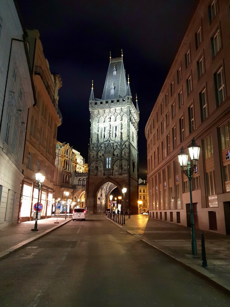 Достопримечательность Пороховая башня, Прага, фото