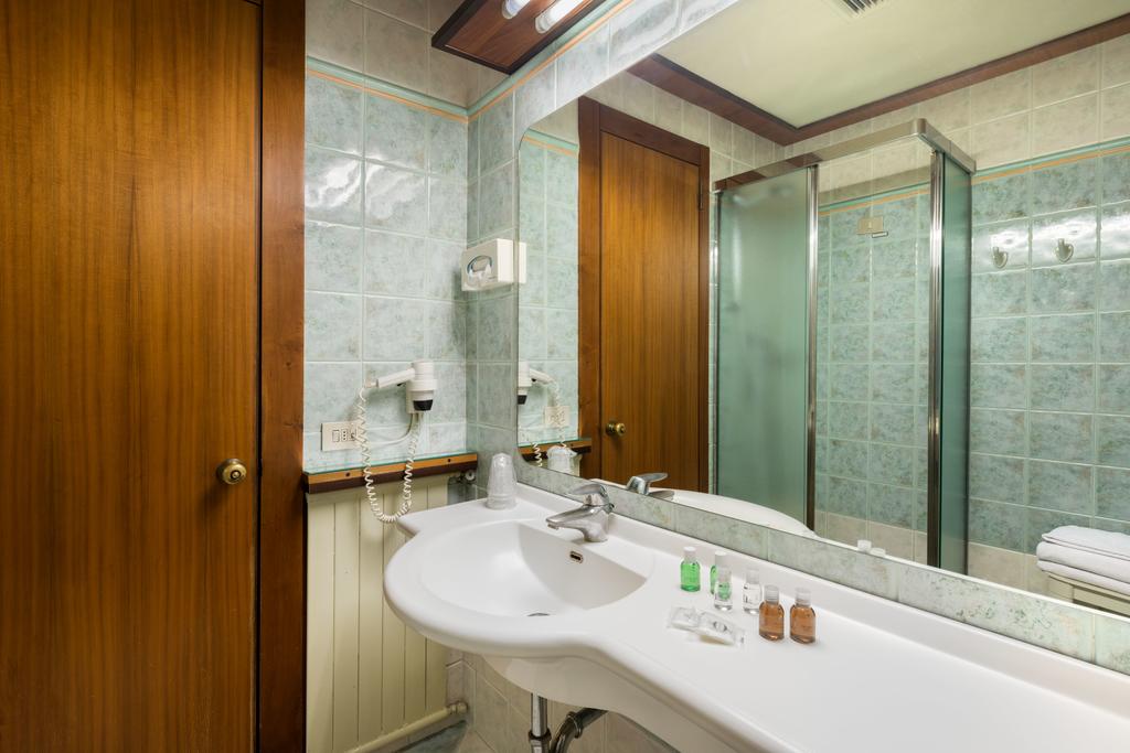 Фото Grand Hotel Elite