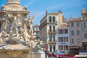 Гостиница Hôtel Edmond Rostand в Марселе