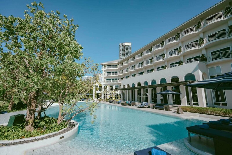 Гостиница Cross Pattaya Pratamnak в Паттайе