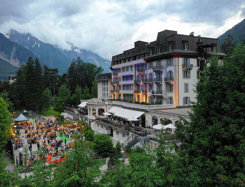 Гостиница La Folie Douce Hotels Chamonix в Шамони