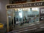 Locomotive coffee (Vakzalnaja Street, 26В) ، مقهى