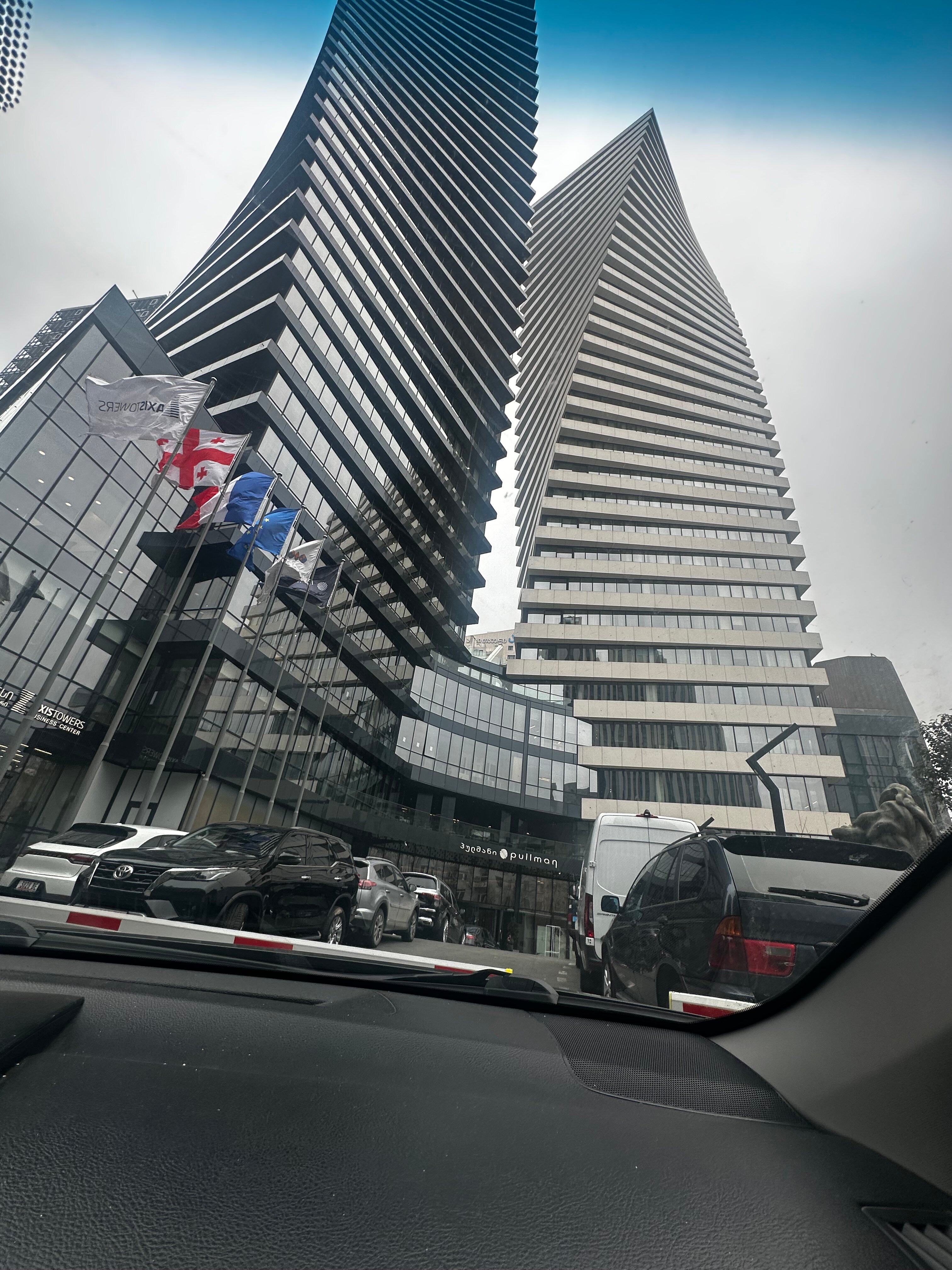 Фото Pullman Tbilisi Axis Towers