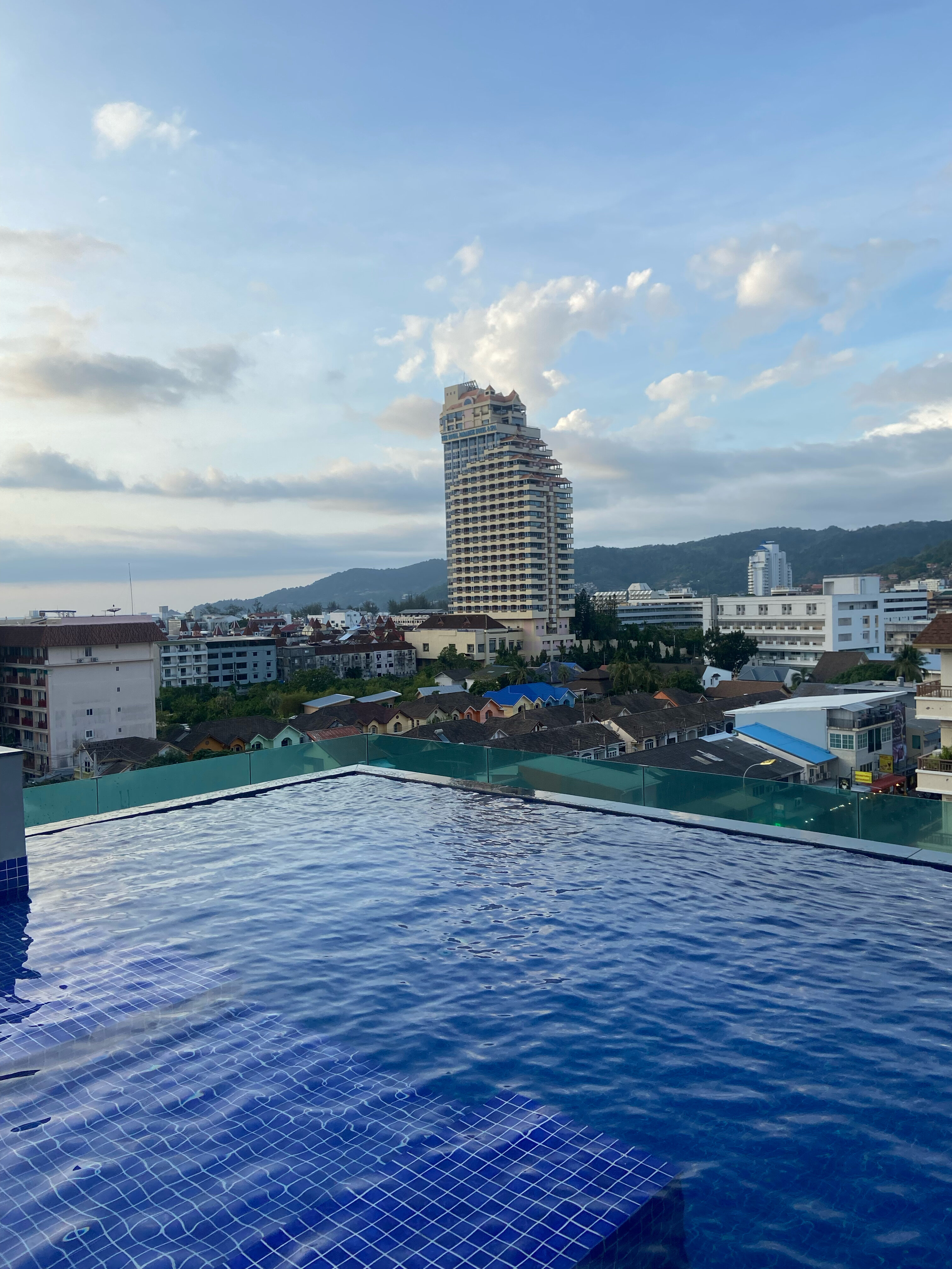 Фото Best Western Patong Beach