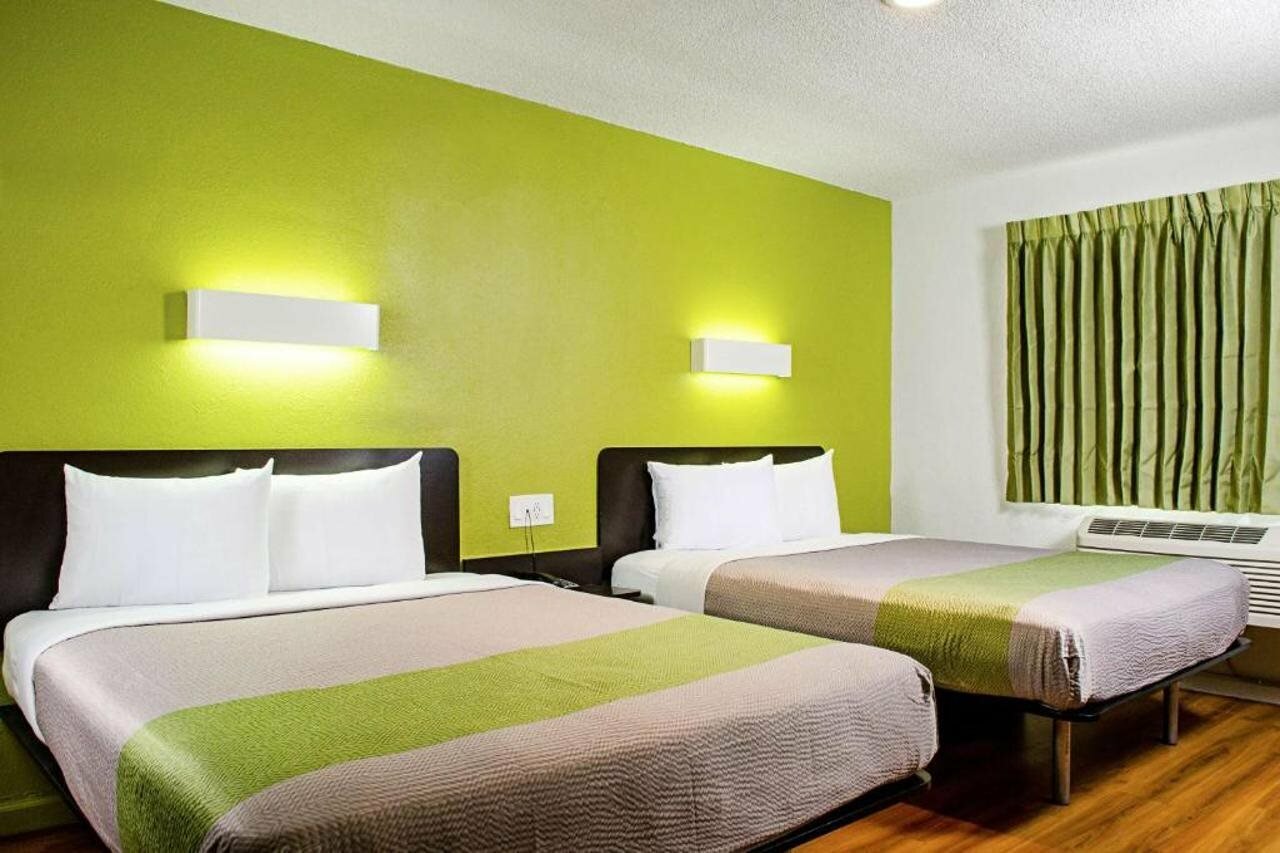 Фото отеля 2